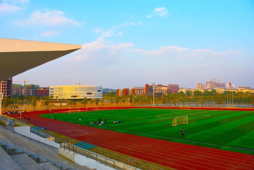 微光成炬，守护每一场新学期奔赴